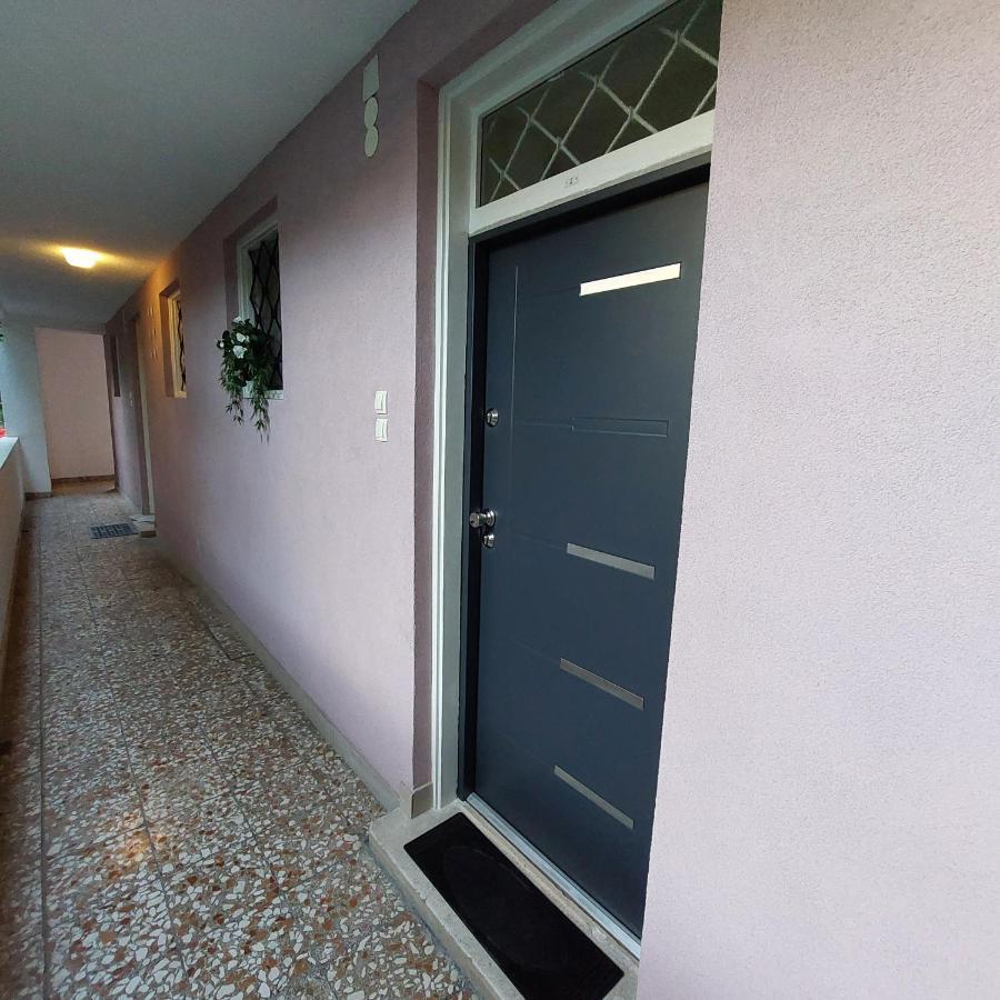 Maximino Apartment