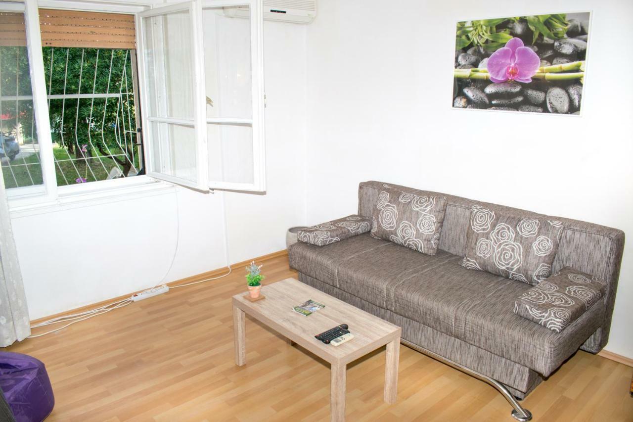 Maximino Apartment